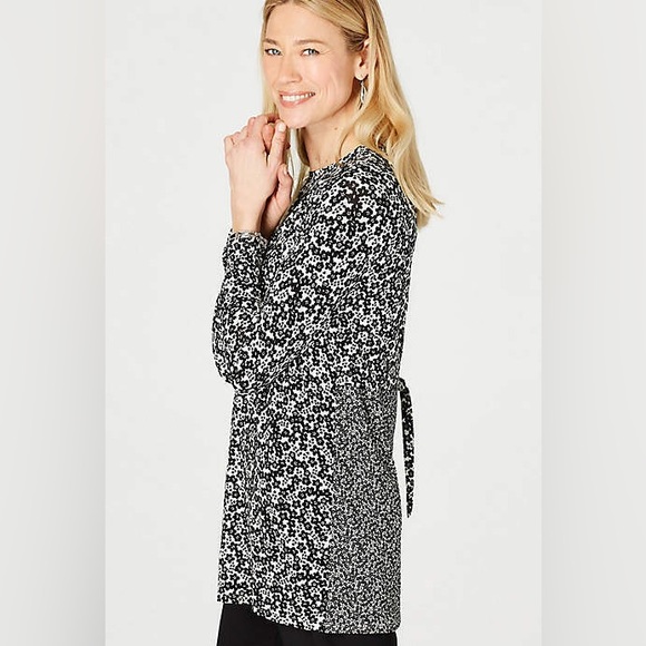 J Jill Wearever Multi Print Cape Back Tunic - Picture 1 of 14